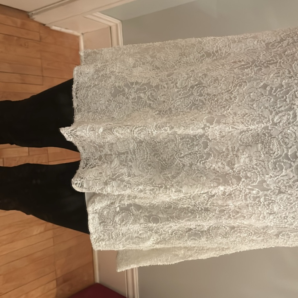 Gorgeous lace sequin tunic NWT - Picture 2 of 10